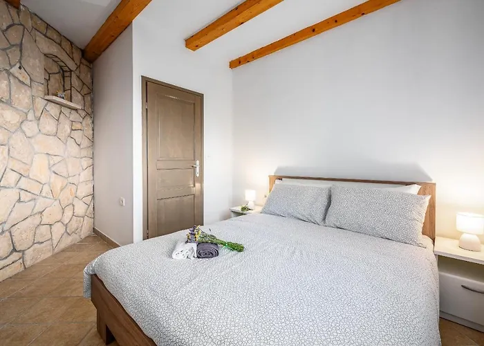 294 * Drenje (Istria)