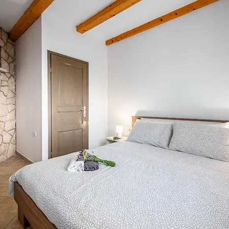 294 * Drenje (Istria)