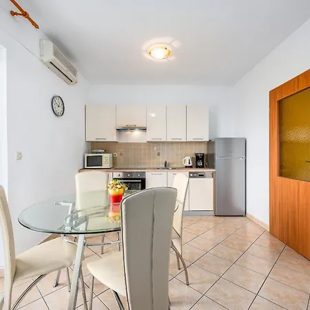 294 * Drenje (Istria)