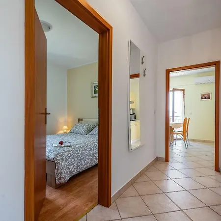 294 * Drenje (Istria)