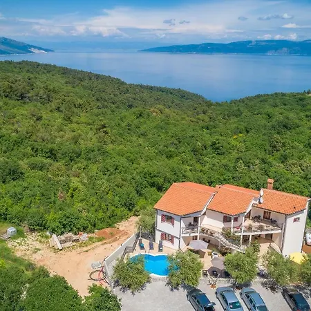 Apartman 294 *